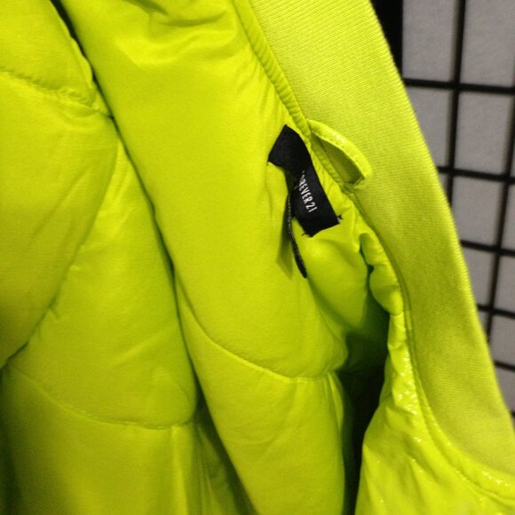Donated| *****New lightweight jacket, neon full front zipper side pockets puffer - Picture 13 of 16